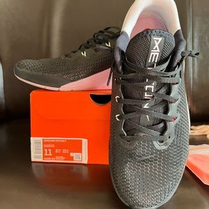 Women’s Nike Metcon 5. Size 11.